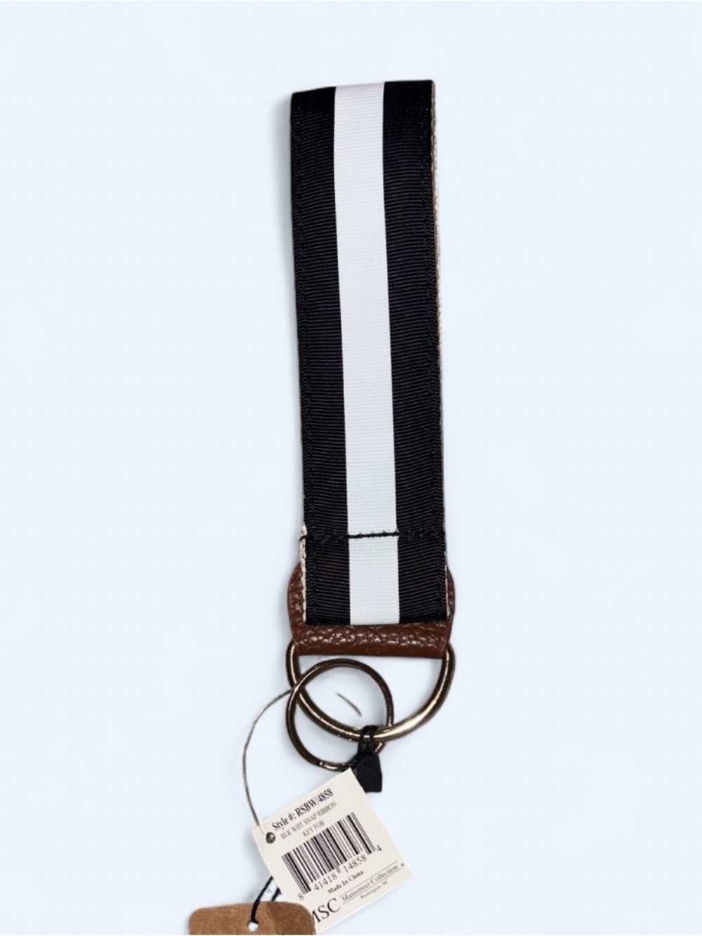 PACK OF 2 NWT Boutique ribbon wristlet keychains 🌸✨